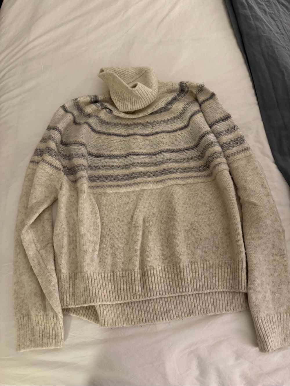 H&M Sweater